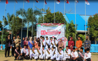 Upacara 17 Agustus di SMP Al Ma‘arif NU Merauke Berjalan Khidmat