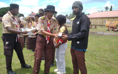 penerimaan piala pembina